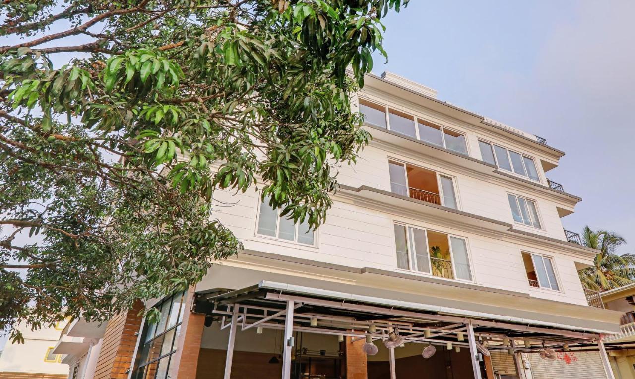 Treebo Premium Dona Eliza, 700 Metres From Calangute Beach Bagian luar foto